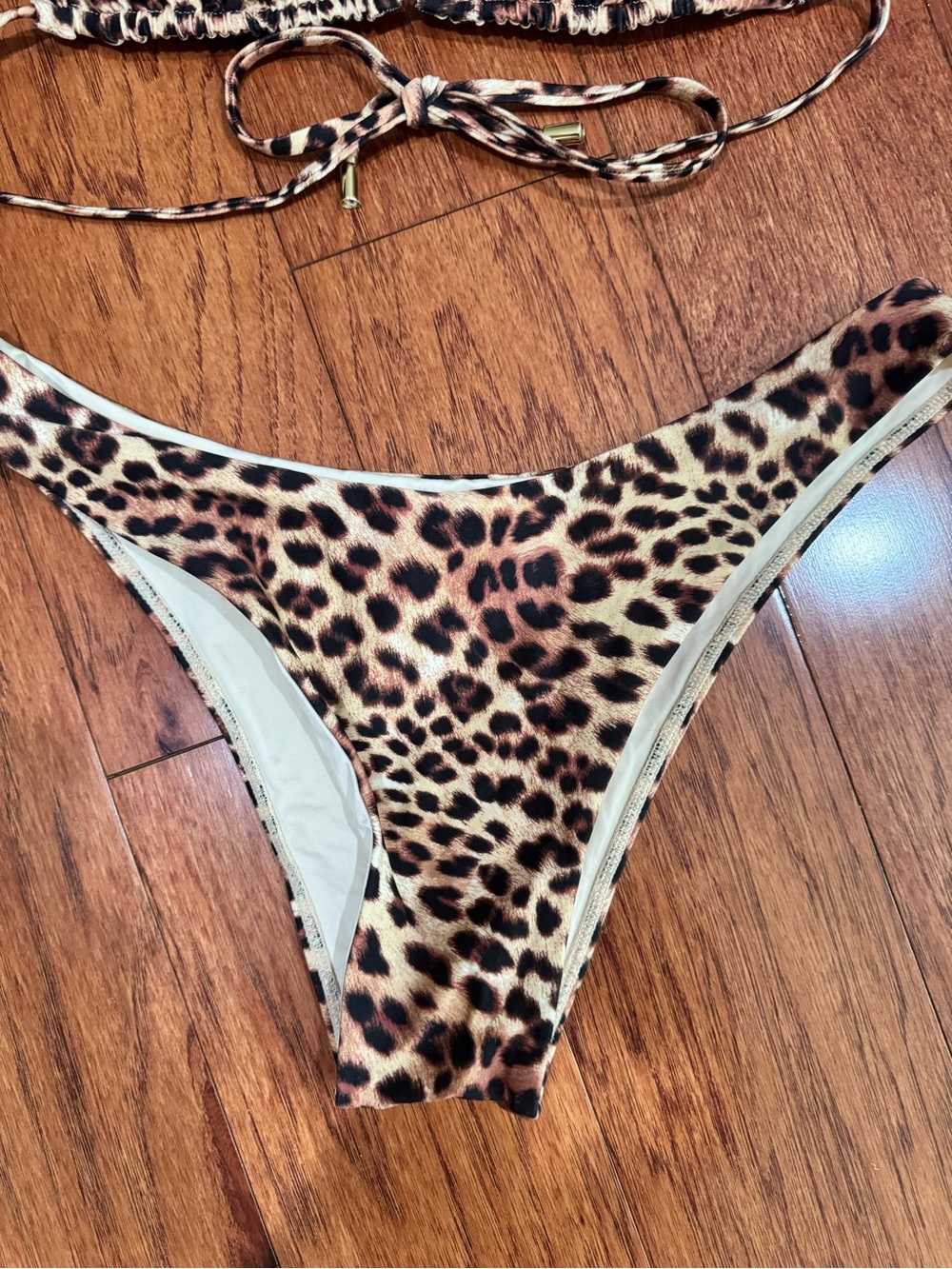 Monday Swimwear Leopard Print Triangle Bikini Set - Size L - Picture 2 of 5